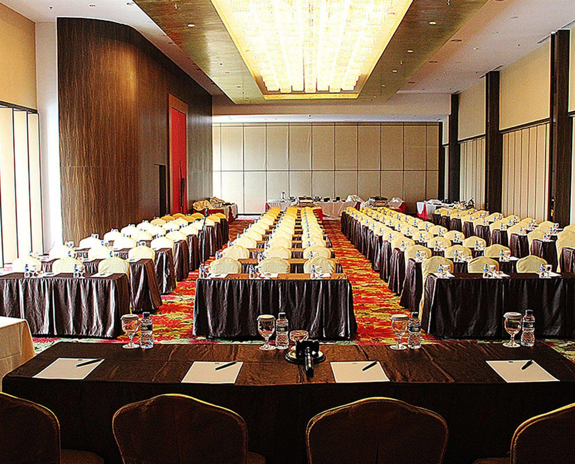 Hariston Hotel & Suites, Pluit - Jakarta Kültér fotó